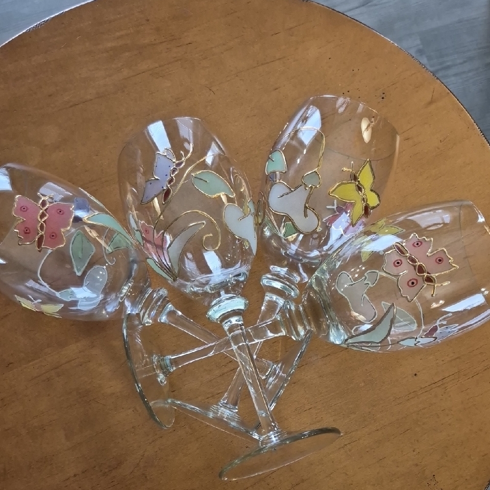Set of 4 Romanian Crystal Euroglass Mouth Blown Butterfly/floral Wine Glasses